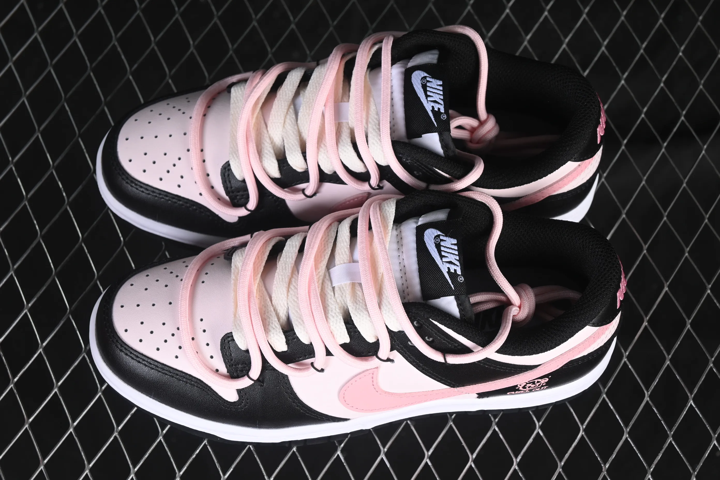 All categories Nk SB Dunk Series Nk SB Dunk Low High-end customized low-top sneakers Nike SB Dunk Low "Just Do It" straps Anniversary high-end customized low-top casual sneakers DD1503-101